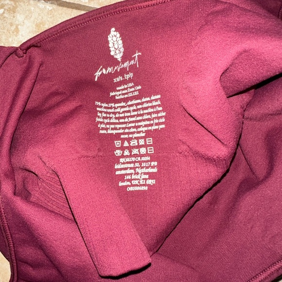 Like NEW Free People Free Movement Good Karma Square-Neck Bra - Picture 2 of 4